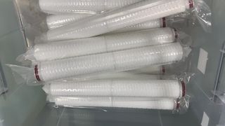 Cartucho de filtro de alto fluxo PET de poliéster série PBT para filtragem de precisão com alta temperatura de 120°C